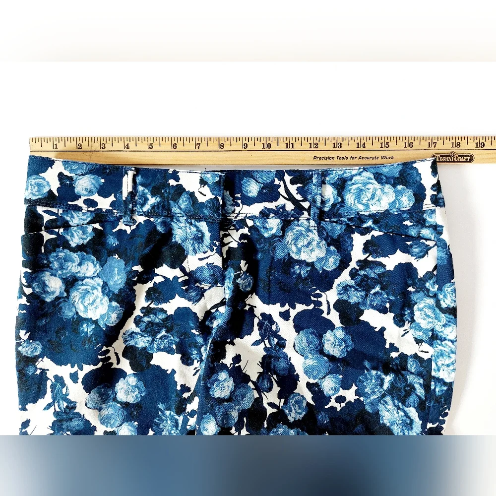 Blue Floral‎ Print Midi Tailored Shorts The Limited size 6 Flat Front 4